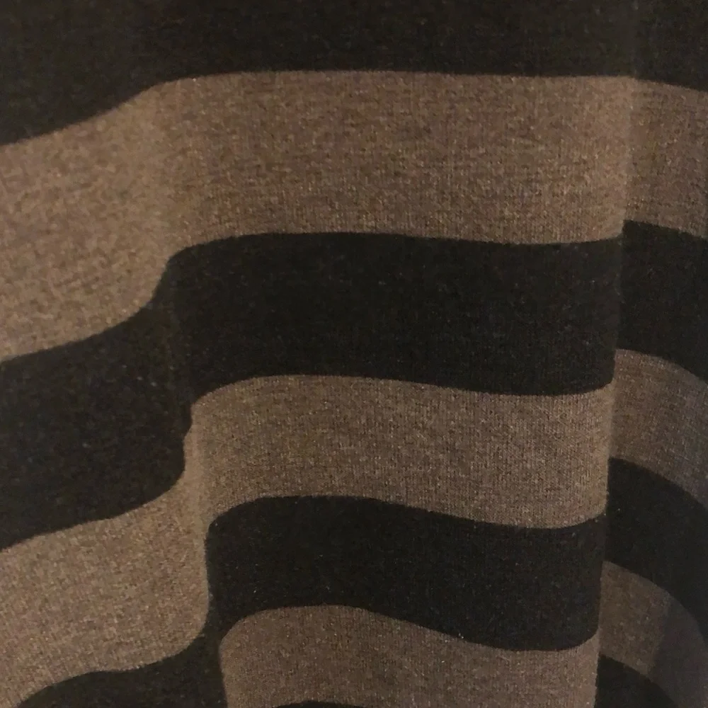 Black and brown striped dress with pockets - Picture 4 of 9